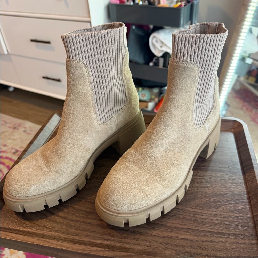 Women's Beige Suede Chelsea Lug Boots